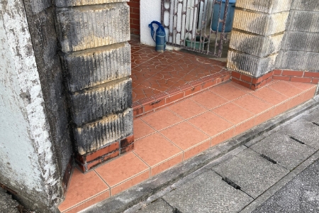 ポーチタイルリフォーム（After）